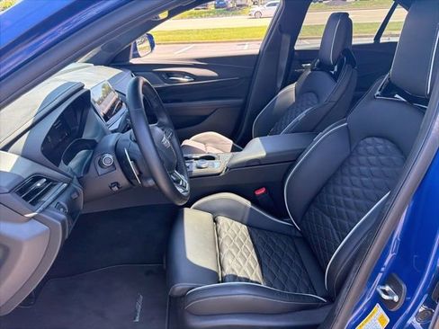 Used 2022 Cadillac CT4 V Blackwing w/ Carbon Fiber 1 Package RWD image 3