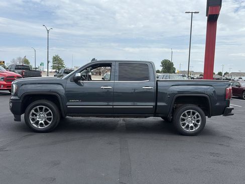 Used 2018 GMC Sierra 1500 Denali AWD/4WD image 2