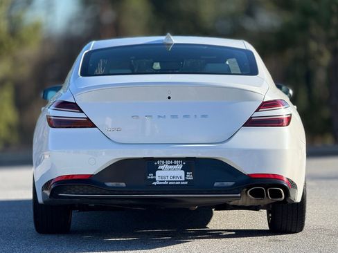 Used 2022 Genesis G70 2.0T image 5