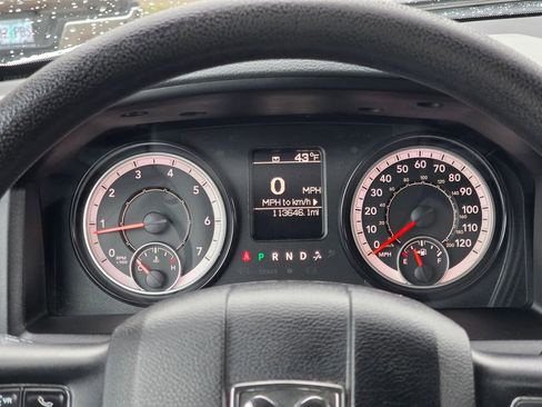 Used 2017 RAM 2500 Tradesman w/ Chrome Appearance Group image 20