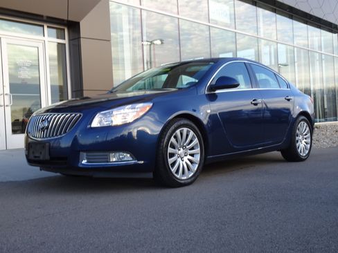 Used 2011 Buick Regal CXL w/ RL4 Preferred Equipment Group image 1