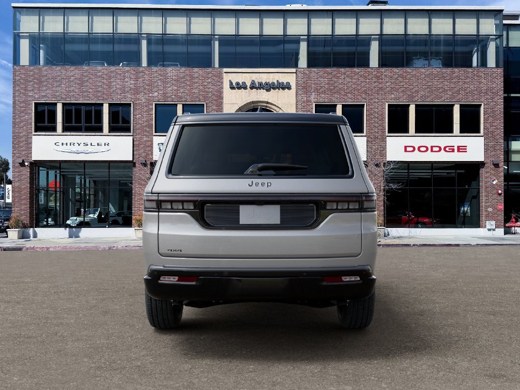 New 2026 Jeep Grand Wagoneer L Summit w/ 8-Passenger Seating Package AWD/4WD image 7