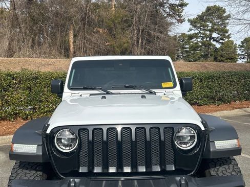 Used 2022 Jeep Wrangler Unlimited Willys image 3