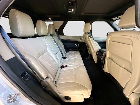 Used 2019 Land Rover Discovery HSE AWD/4WD image 29