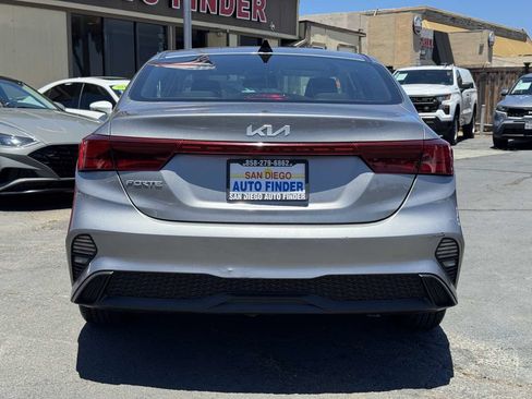 Used 2024 Kia Forte LXS FWD image 13