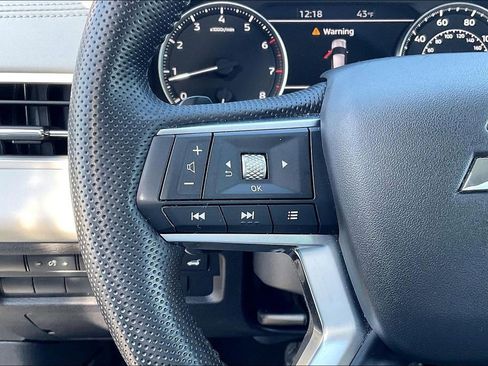 Used 2022 Mitsubishi Outlander SEL image 17