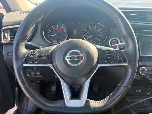Used 2019 Nissan Rogue SV AWD/4WD image 8