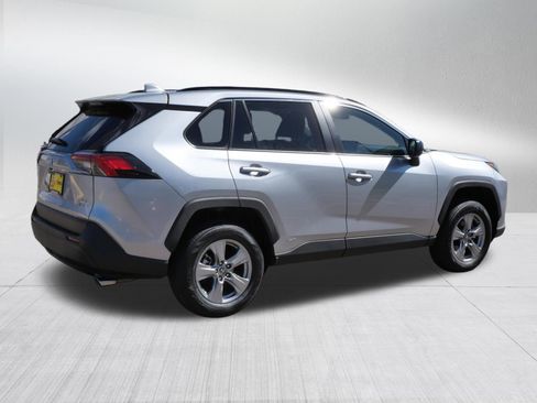 Certified 2025 Toyota RAV4 LE AWD/4WD image 8
