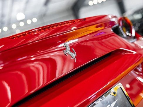 Used 2016 Ferrari 488 GTB RWD image 17