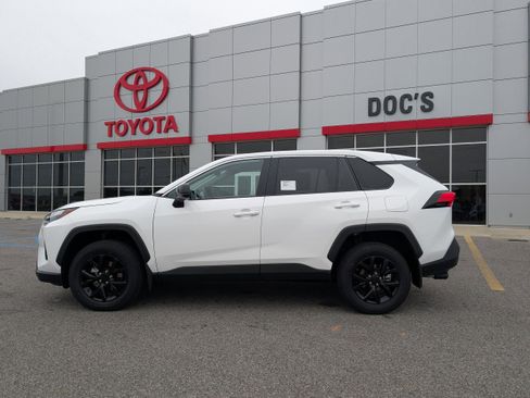 New 2025 Toyota RAV4 LE image 2