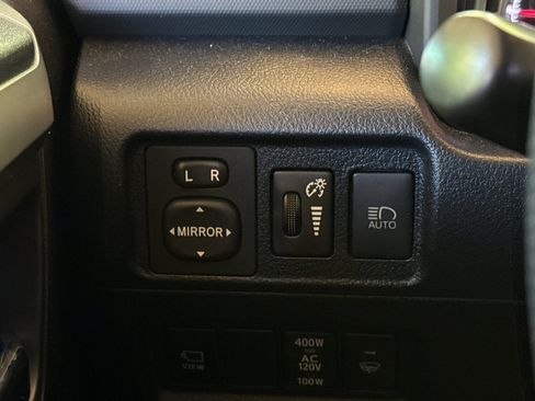 Used 2023 Toyota 4Runner Limited AWD/4WD image 35