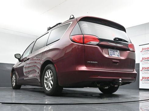 Used 2021 Chrysler Voyager Lxi image 21