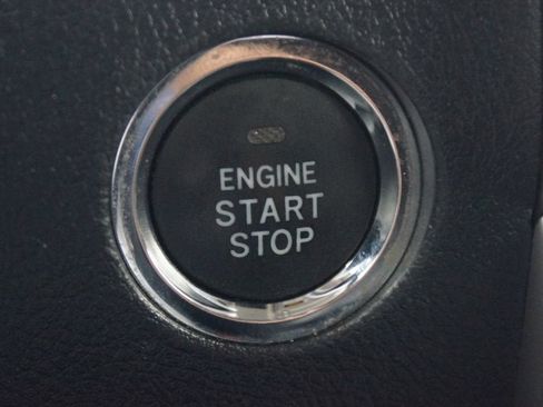 Used 2018 Toyota 4Runner Limited RWD image 10