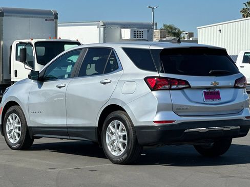 Used 2022 Chevrolet Equinox LT w/ Driver Convenience Package FWD image 7