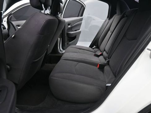 Used 2014 Chrysler 200 Touring image 13