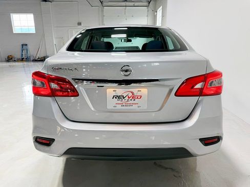 Used 2018 Nissan Sentra S image 6