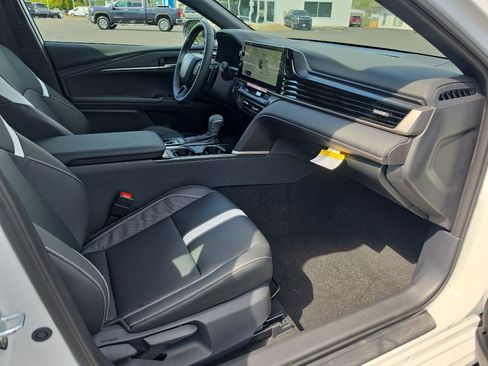 New 2026 Toyota Camry Hybrid w/ Multimedia Upgrade Package AWD/4WD image 16