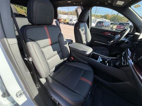 New 2026 Chevrolet Traverse RS w/ LPO, Floor Liner Package image 33