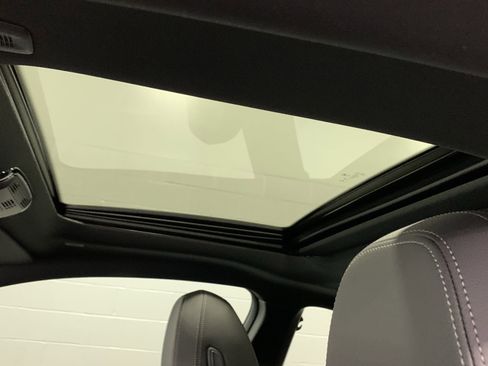 Certified 2025 BMW M240i Coupe w/ Premium Package RWD image 14