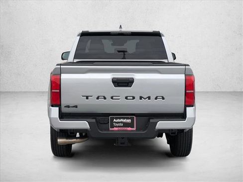 Certified 2025 Toyota Tacoma SR5 AWD/4WD image 7