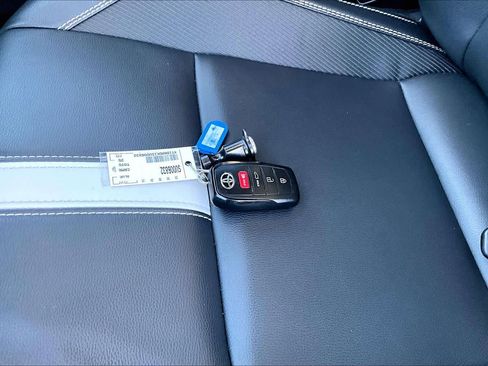 Certified 2025 Toyota Camry SE image 14