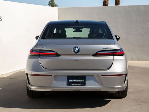 New 2025 BMW i7 xDrive60 image 7