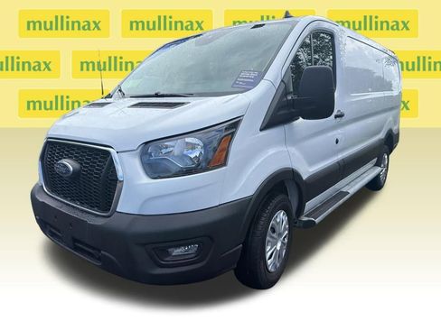 Certified 2025 Ford Transit 250 Low Roof w/ Exterior Upgrade Package RWD image 32