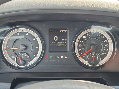 Used 2019 RAM 1500 Express w/ Express Value Package AWD/4WD image 8