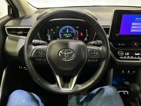 Certified 2023 Toyota Corolla Cross XLE w/ Convenience Package AWD/4WD image 18