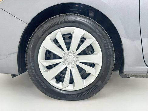 Used 2022 Subaru Impreza 2.0i AWD/4WD image 27
