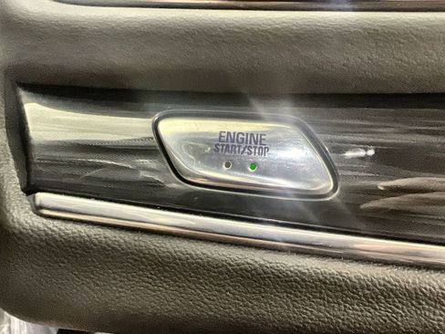 Used 2023 Buick Enclave Essence w/ Experience Buick Package AWD/4WD image 18