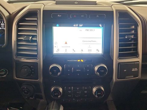 Used 2018 Ford F150 Platinum w/ Equipment Group 701A Luxury image 4