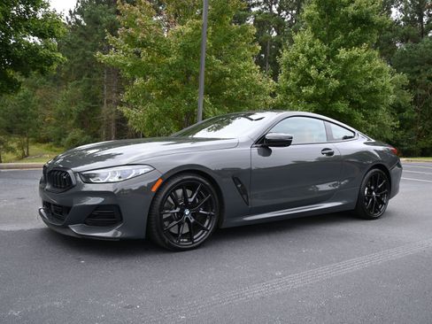 Used 2023 BMW M850i xDrive Coupe image 1