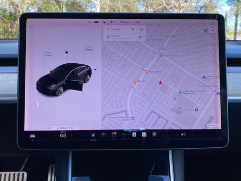 Used 2019 Tesla Model 3 Performance image 22