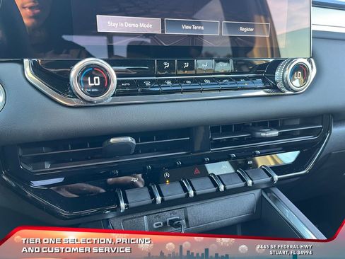 New 2026 GMC Canyon Elevation w/ Convenience Package image 29