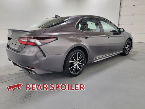 Used 2023 Toyota Camry SE image 8