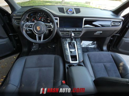 Used 2020 Porsche Macan AWD/4WD image 22