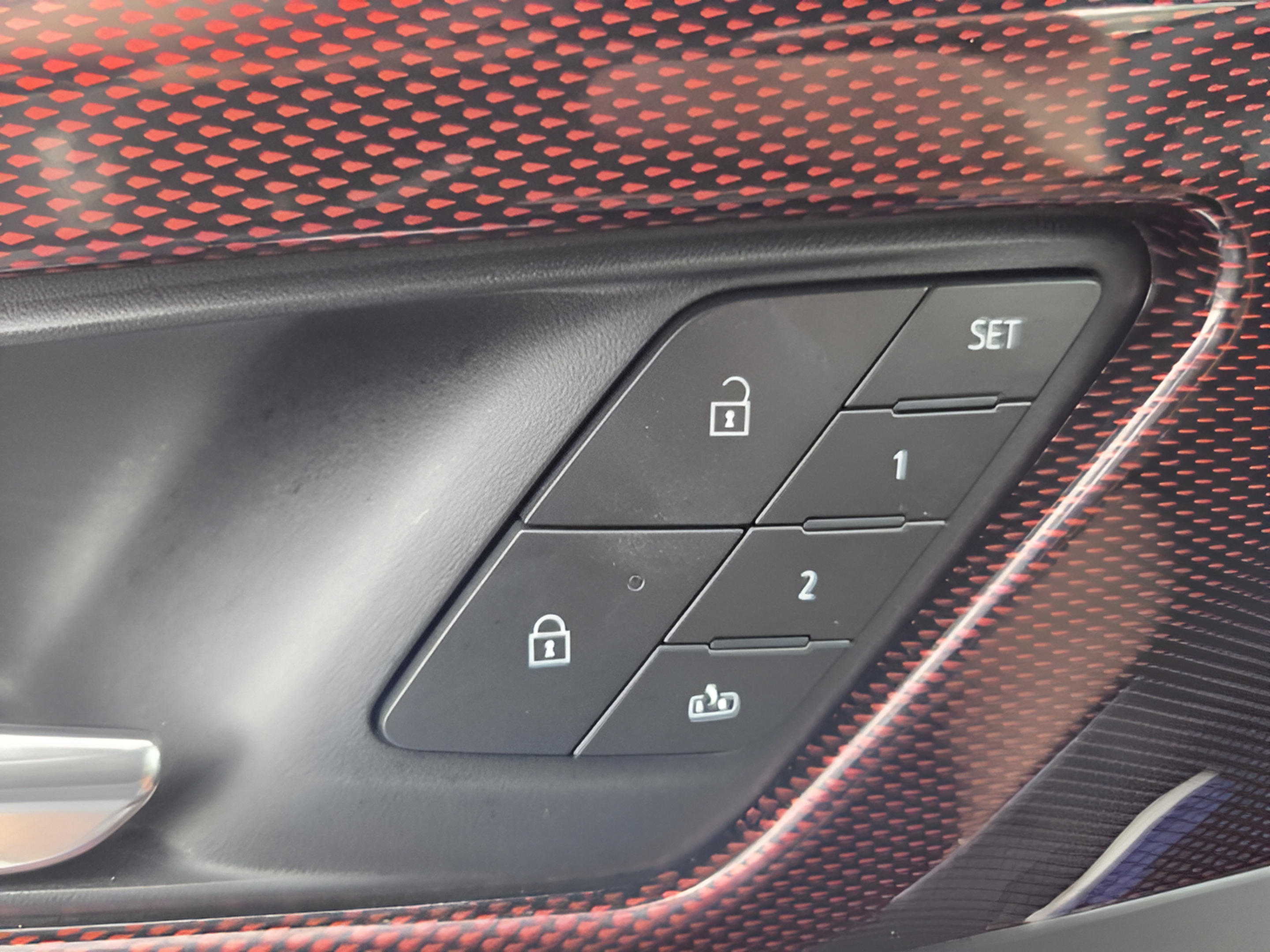 Certified 2026 Chevrolet Traverse RS FWD image 28