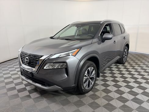 Used 2023 Nissan Rogue SV w/ SV Premium B Package AWD/4WD image 2