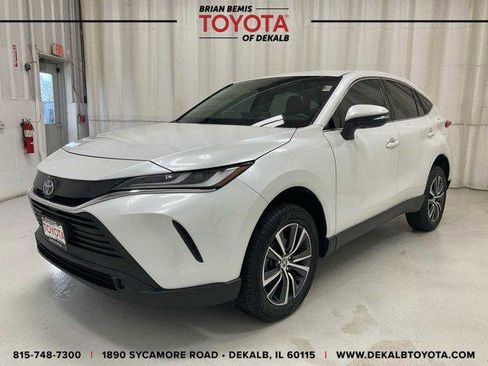 Certified 2023 Toyota Venza LE image 1