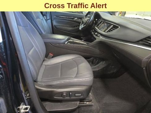 Used 2024 Buick Enclave Essence w/ Experience Buick Package AWD/4WD image 10
