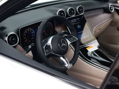 Used 2026 Mercedes-Benz GLC 300 4MATIC image 18
