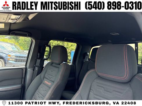 Used 2023 Nissan Frontier PRO-4X w/ Pro Convenience Package AWD/4WD image 2