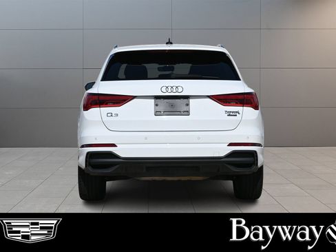 Used 2025 Audi Q3 2.0T Premium AWD/4WD image 7