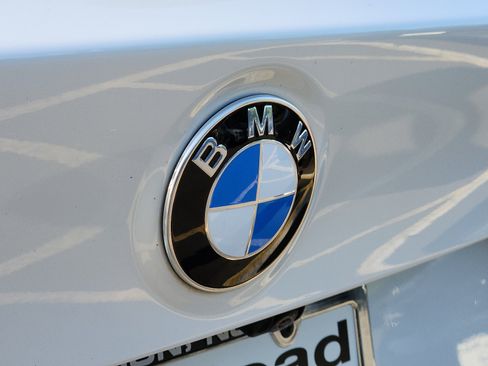 Used 2023 BMW X3 xDrive30i w/ Premium Package AWD/4WD image 4