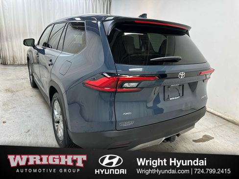 Used 2024 Toyota Grand Highlander Limited image 4