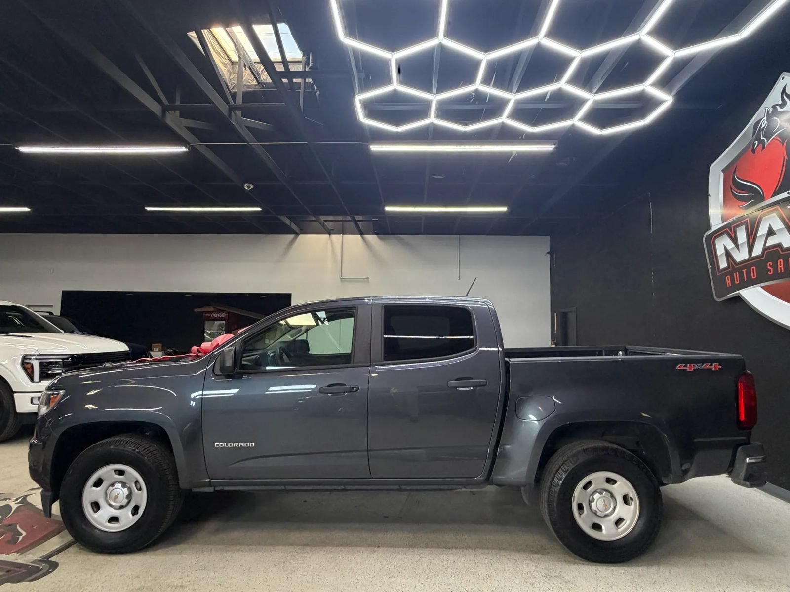 Used 2017 Chevrolet Colorado W/T w/ WT Convenience Package AWD/4WD image 15