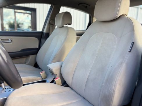 Used 2008 Hyundai Elantra SE image 11
