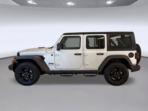 Used 2023 Jeep Wrangler Unlimited Sport AWD/4WD image 2