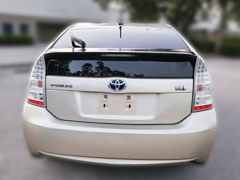 Used 2011 Toyota Prius Five image 6